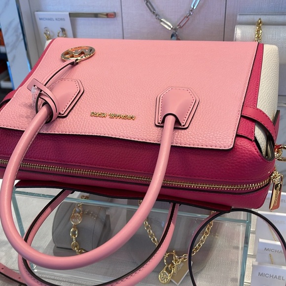 MICHAEL KORS
Mercer Md Top Zip Color-Block Belted Satchel Crossbody Purse 

NWT - Picture 11 of 16